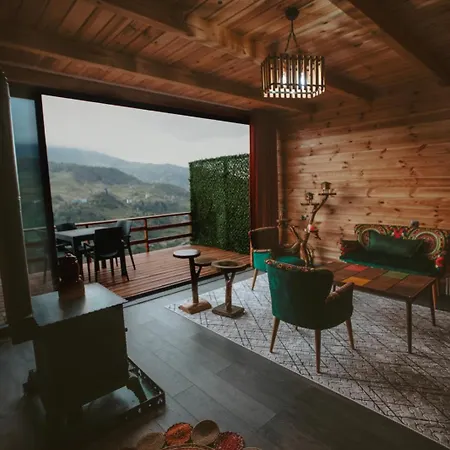 Cemilyano Restaurant شاليه Çamlıhemşin