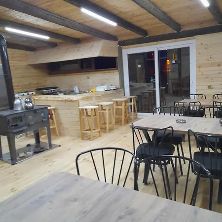 شاليه Cemilyano Restaurant Çamlıhemşin